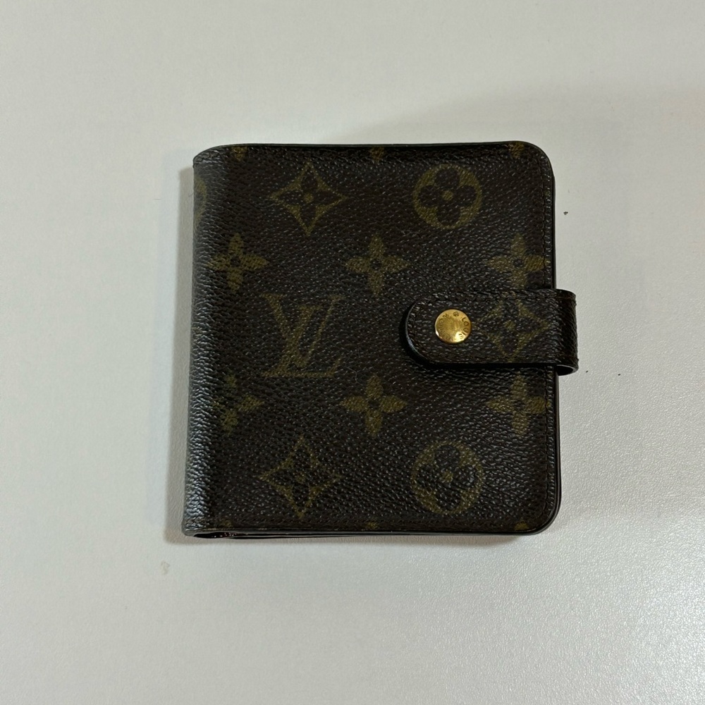 Louis Vuitton Monogram Compact Zip Bifold Wallet